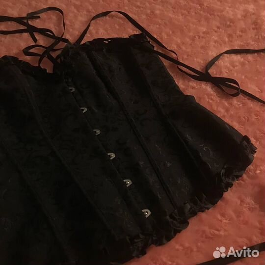 Готический корсет