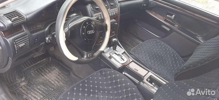 Audi A8 4.2 AT, 1997, 666 666 км