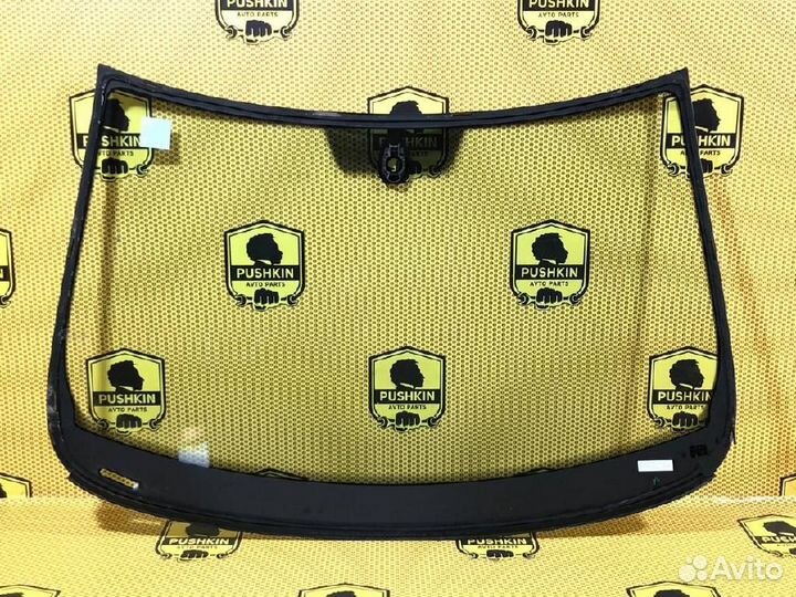 Стекло лобовое (ветровое) Volkswagen Polo