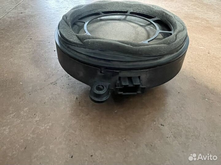 Динамик зажний mercedes w203 c203 с203