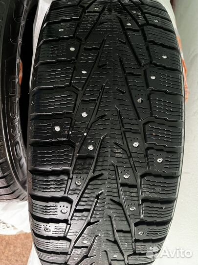 Nokian Tyres Hakkapeliitta 7 SUV 235/60 R17 106T