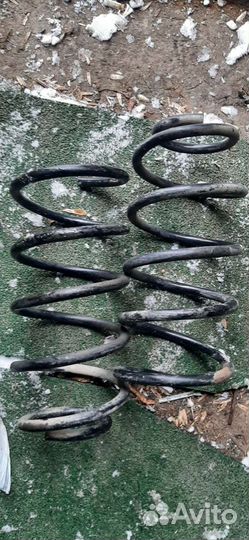 Пружины переднии Шеврале Лачетти 2007г