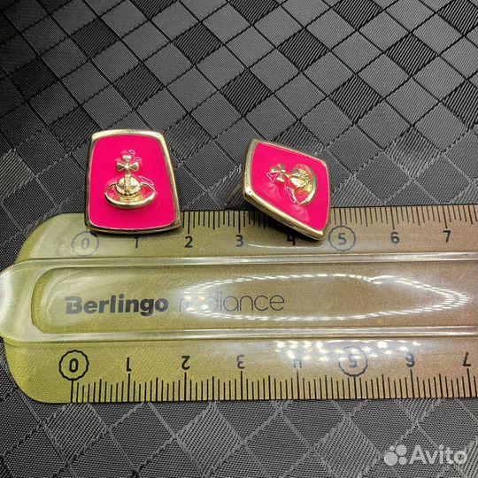Серьги в стиле Vivienne Westwood