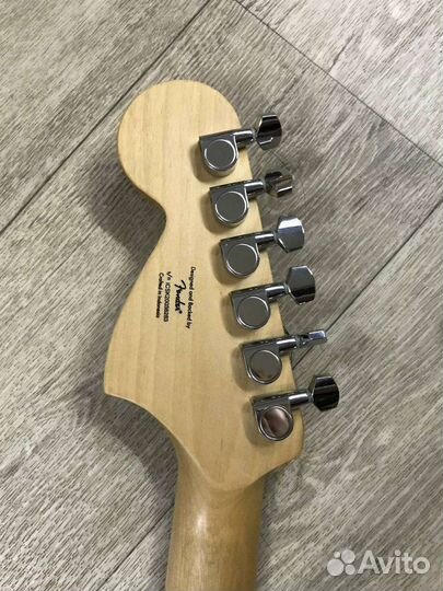 Электрогитара Fender squier bullet Mustang