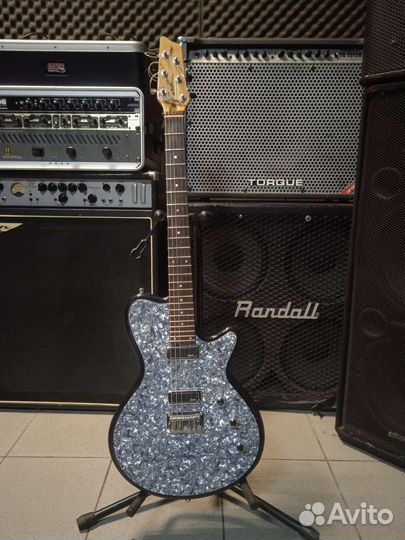 Электрогитара Godin radiator