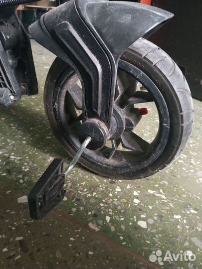 Детский велосипед трехколесный с ручкой