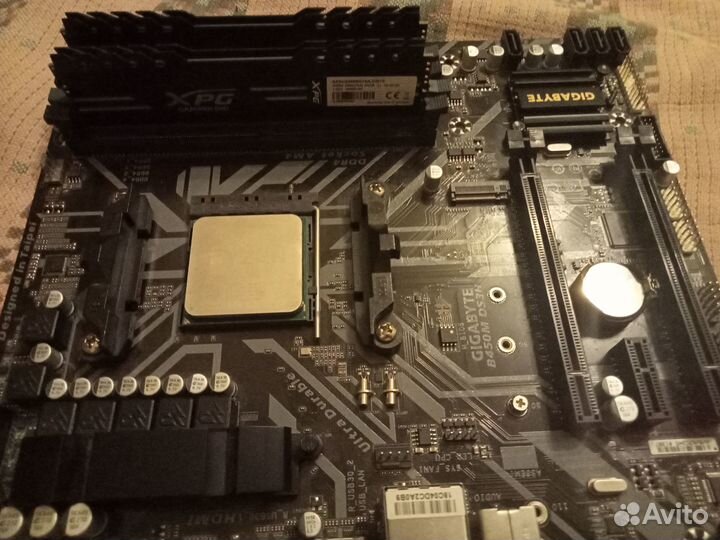 Комплект на ryzen 3 2200ge, 16gb ddr4