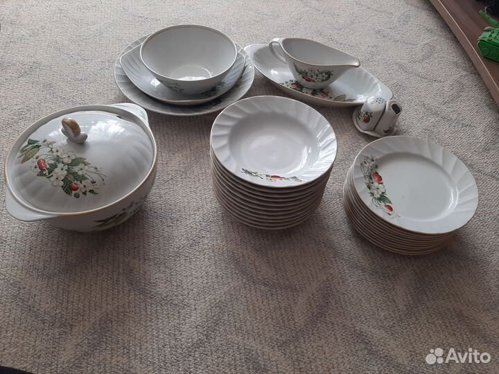 Набор столовой посуды