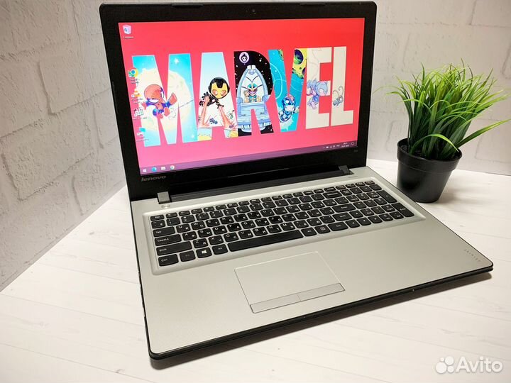Ноутбук Lenovo 4 ядра/8Gb/2 видеокарты