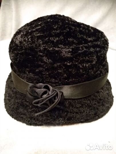 Шляпа женская теплая черная