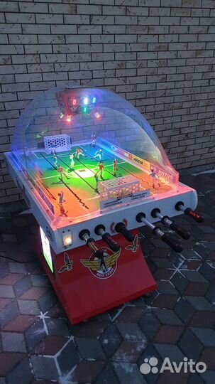 Настольный футбол. Игровой автомат футбол кикер