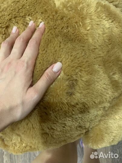 Плюшевый медведь огромный