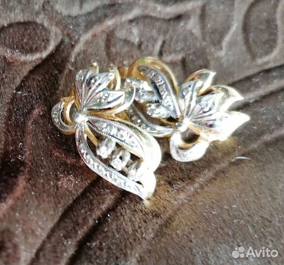 Золотые серьги 750* с бриллиантами