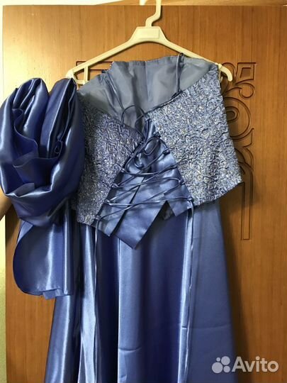 Платье вечернее