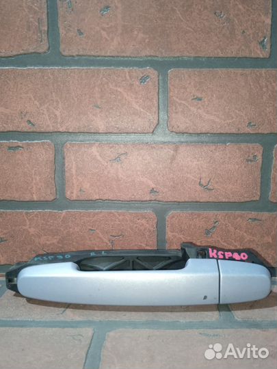 Ручка двери внешняя toyota vitz KSP90 1krfe RR/LH