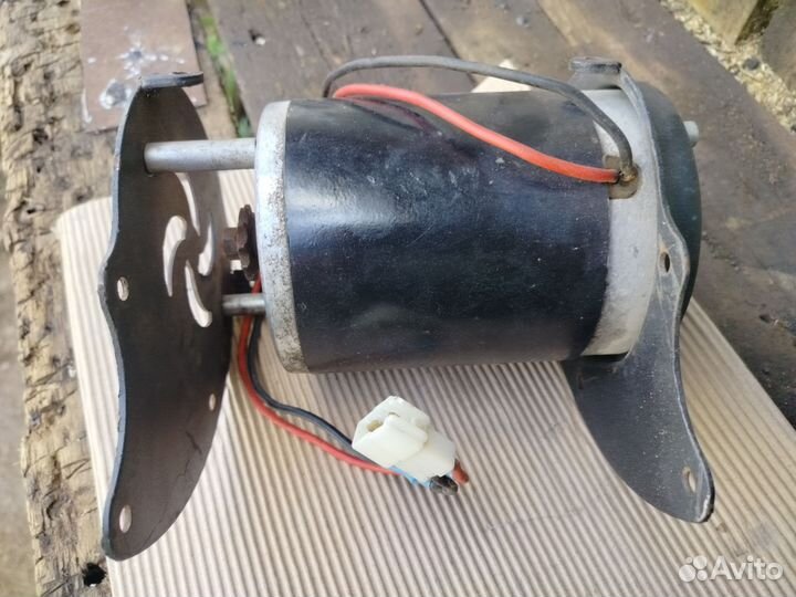 Электродвиготель для электросамоката