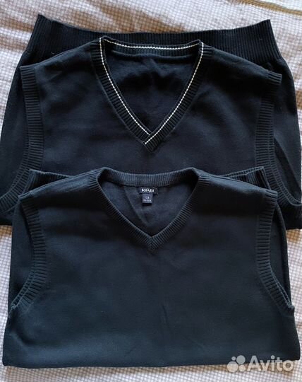 Жилетки на мальчика 140-146 размер