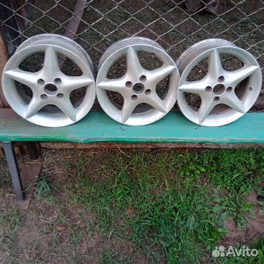 Продам 3 литых диска