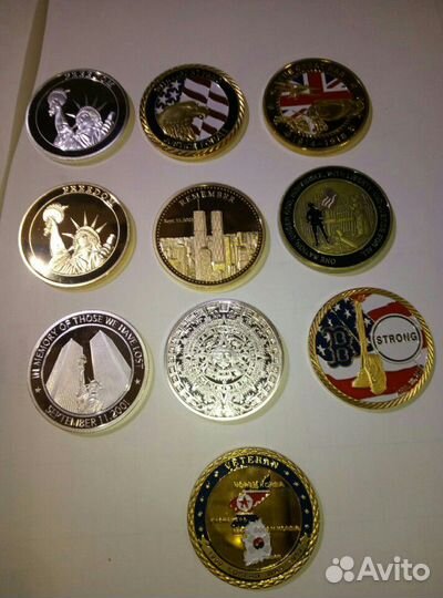 Настольная медаль