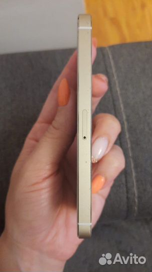 Телефон iPhone 5s на 16гб