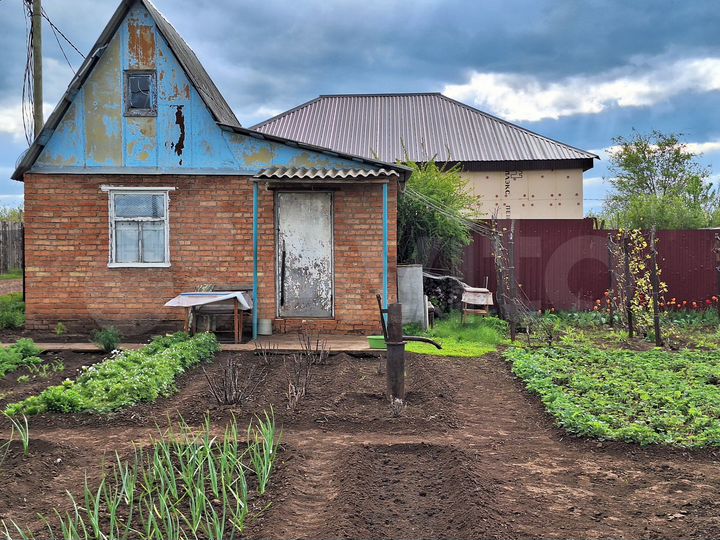 Дача 20 м² на участке 5 сот.