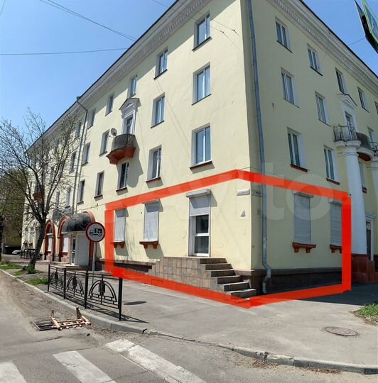 Универсальное угловое помещение 79 м2