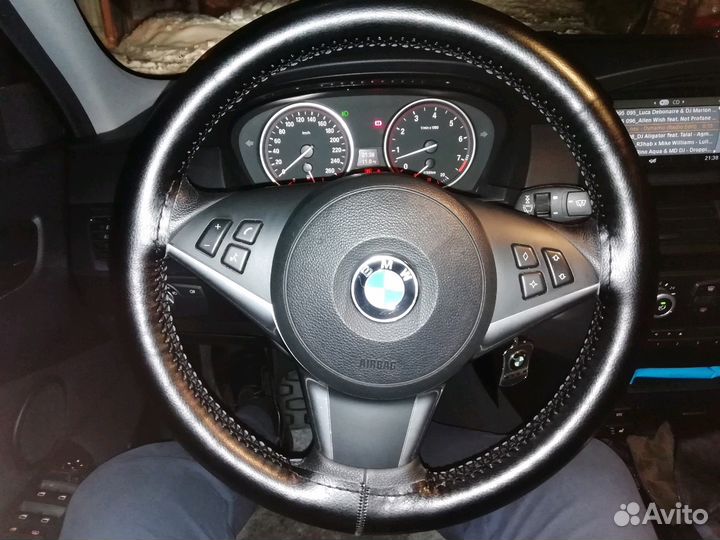 Оплетка на руль со шнуровкой