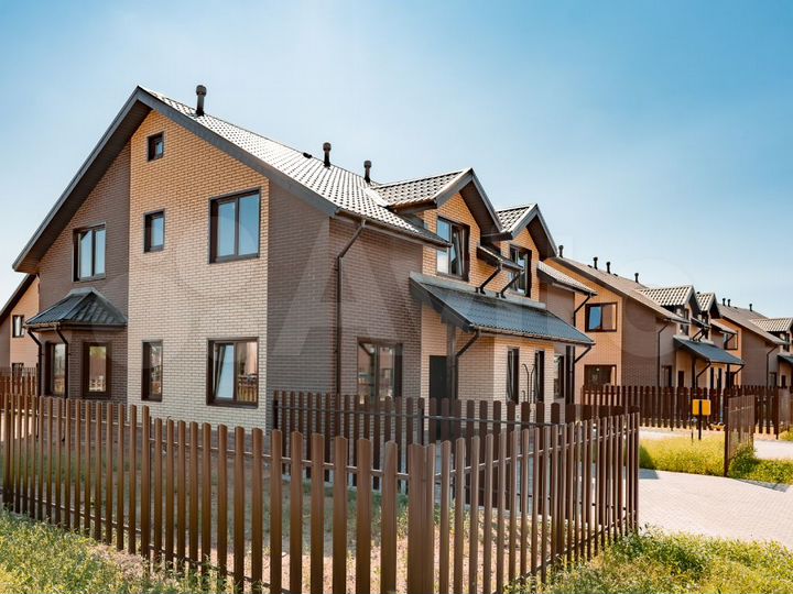 Таунхаус 120 м² на участке 3 сот.