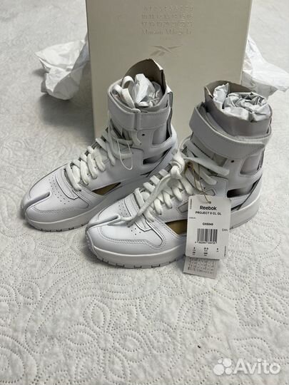 Maison Margiela Reebok Classic Leather Tabi High