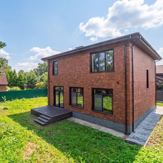 Дом 171,3 м² на участке 6 сот.