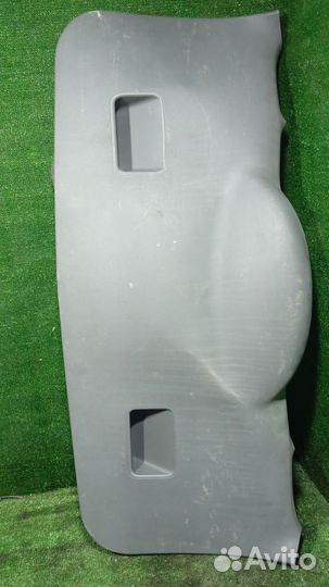 Обшивка двери багажника Ford Focus