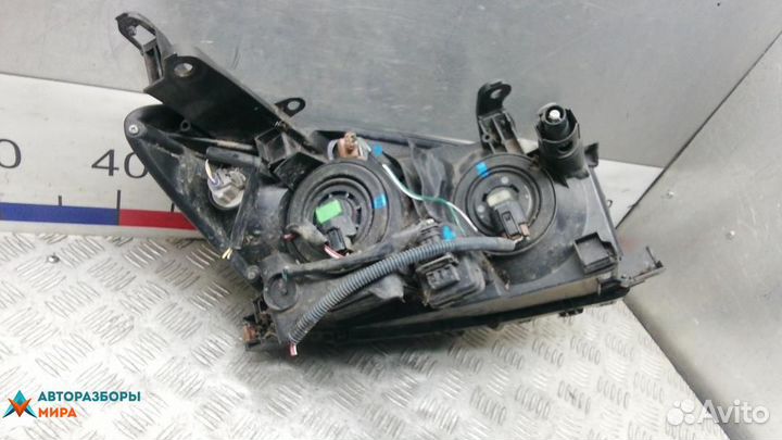 Фара левая Toyota RAV4 3 (XA30) 2006