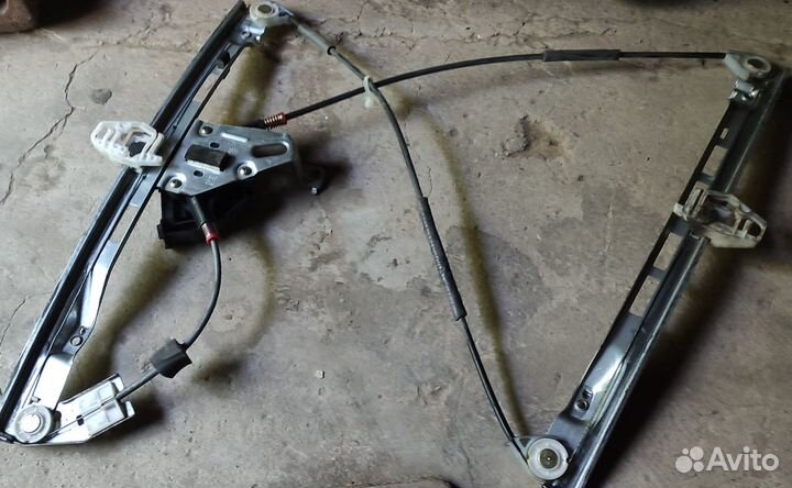Трос электро стеклоподьемника пежо 206 лев. перед