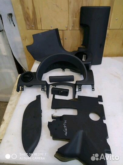 Пластик торпеды Jeep Liberty kj, kk