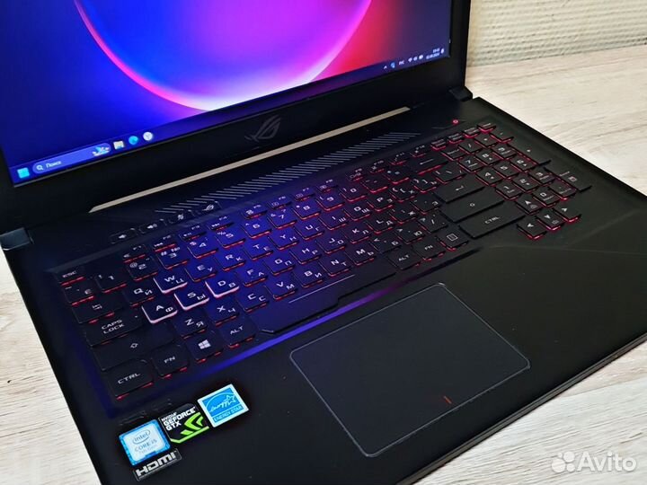 Игровой ноутбук Asus ROG strix GL503V