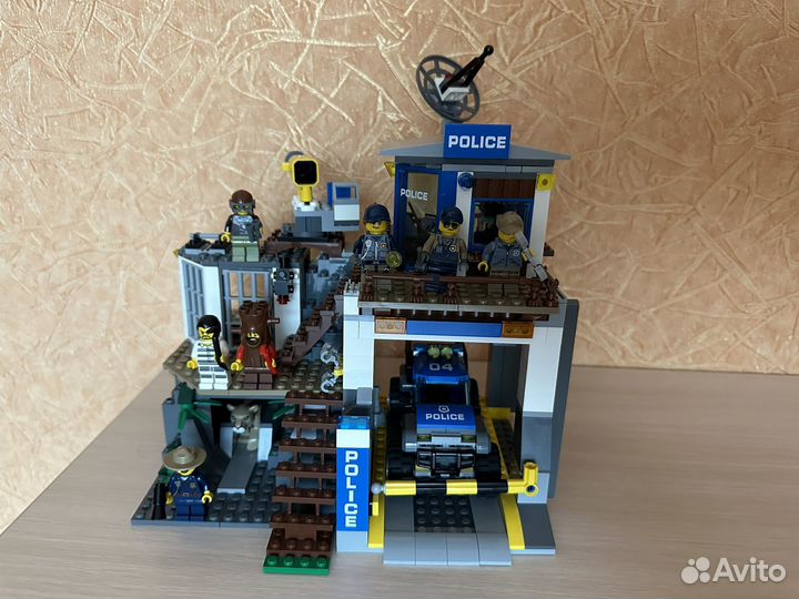 Lego city полицейский участок оригинал
