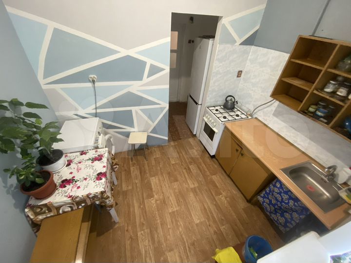 Комната 18 м² в 2-к., 1/5 эт.