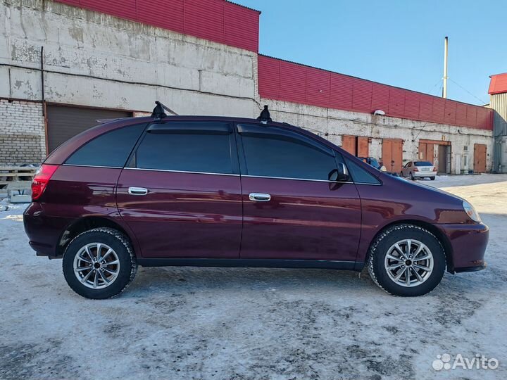 Toyota Nadia 2.0 AT, 2000, 270 000 км