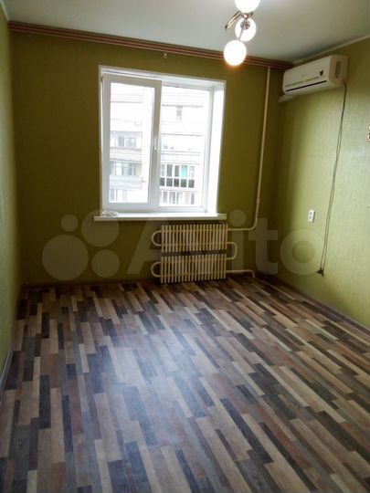 2-к. квартира, 50 м², 5/10 эт.