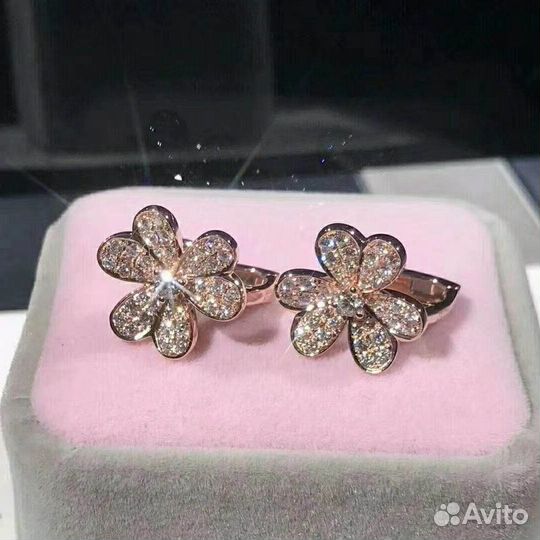 Серьги Van Cleef & Arpels Frivole 1.61ct