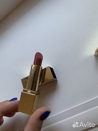 Губная помада