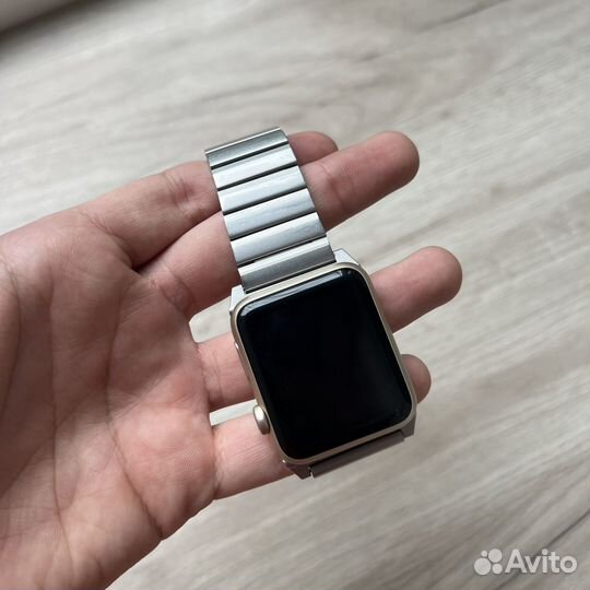 Ремешок для Apple Watch Uniq Strova