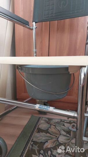 Санитарный стул туалет на колесах