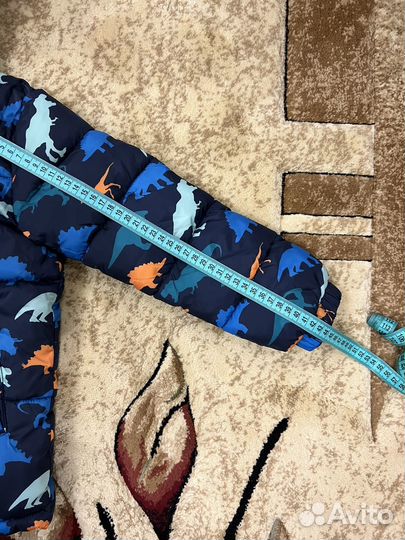 Демисезонная куртка для мальчика новая 122