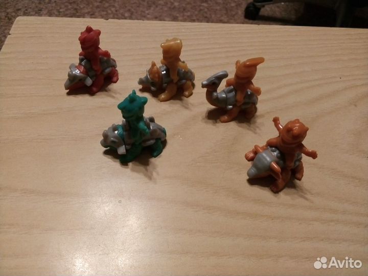 Киндер сюрприз Всадники на динозаврах