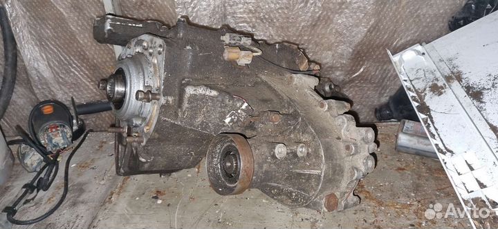 Коробка раздаточная pajero II super select 4D56