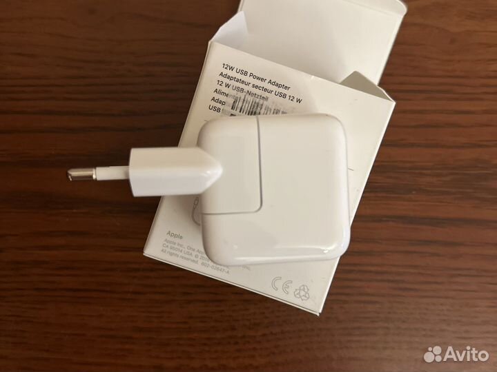 Адаптер питания Apple USB мощностью 12 Вт