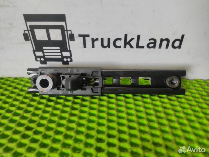 Регулятор высоты ремня безопасности Man Tgx