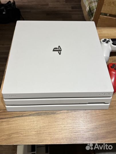 Sony playstation 4 PS4 pro 1tb