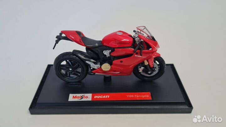 Модель мотоцикла Maisto Ducati 1199 Panigale